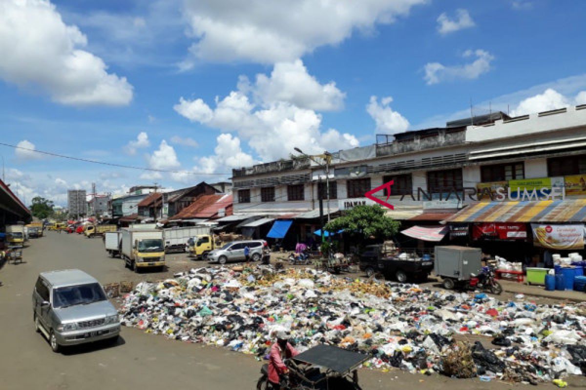 Menghabiskan makanan bisa kurangi sampah