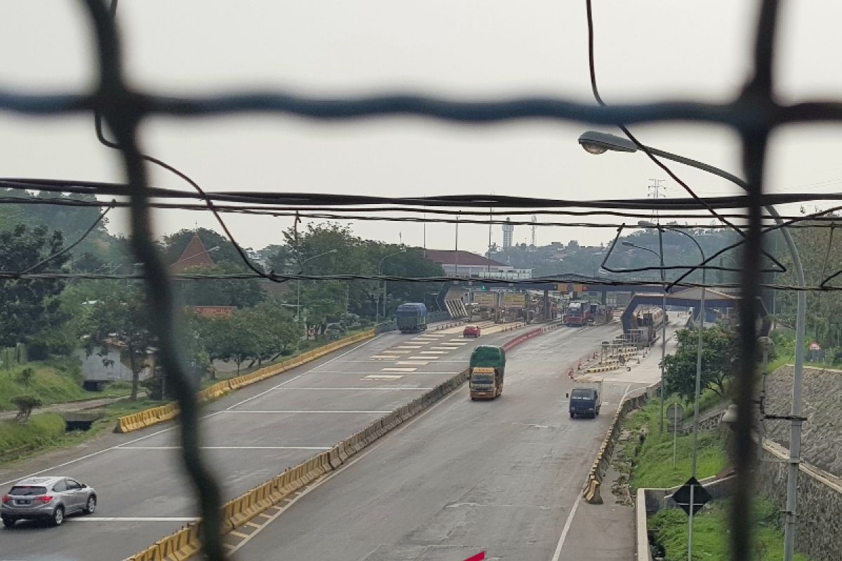 Mampukah Gerbang Tol Manyaran Menyambut Pemudik?