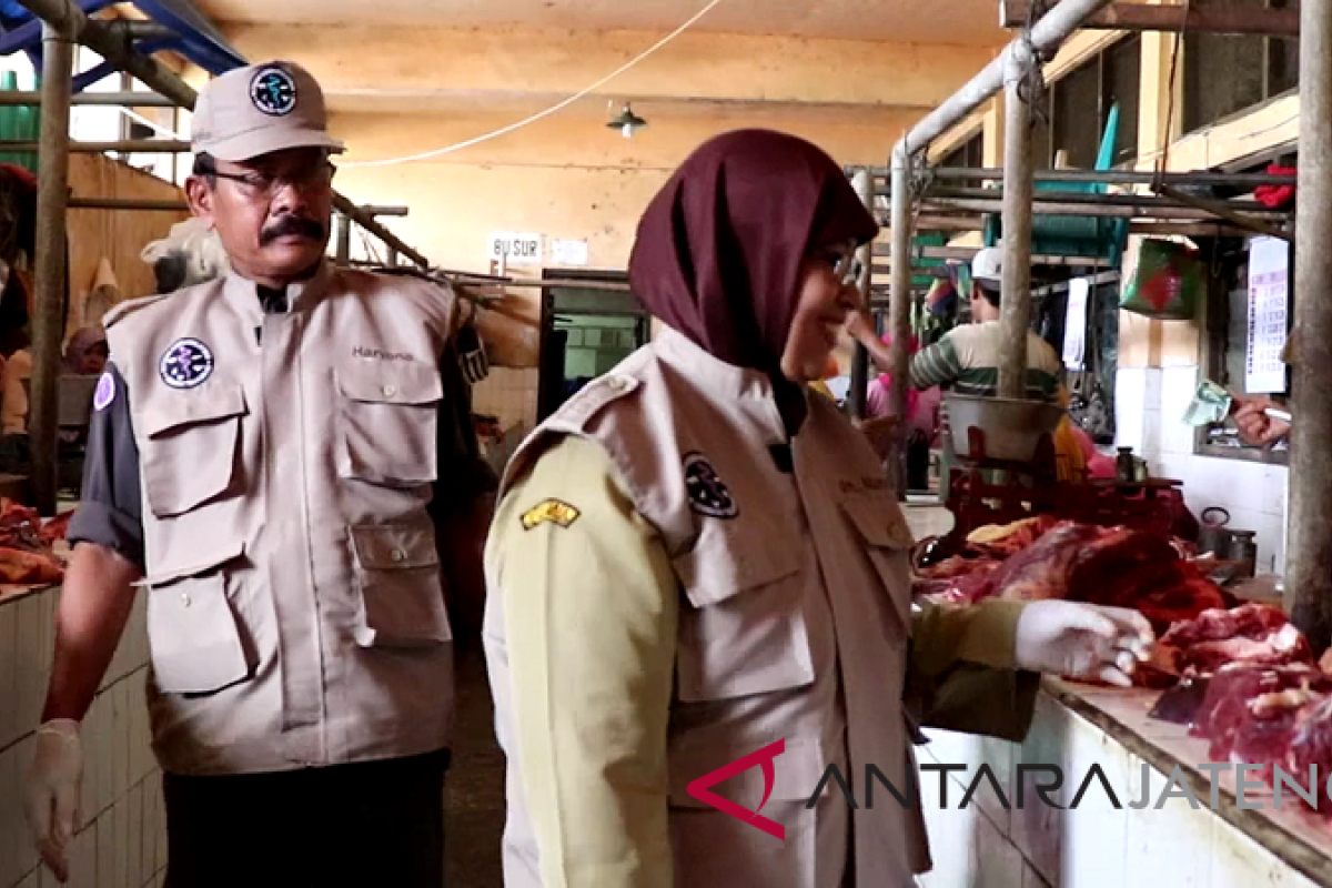 Petugas temukan cacing hati di Temanggung