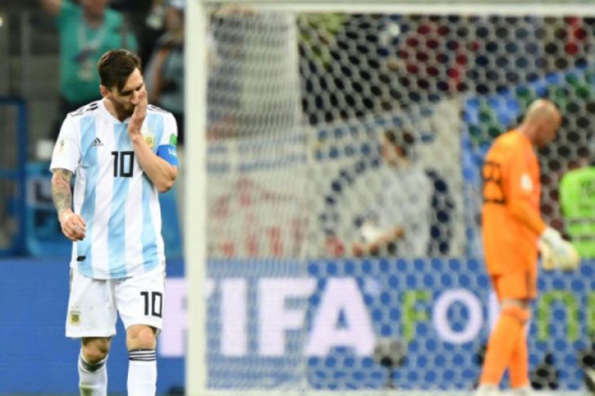 Hasil laga dan klasemen Piala Dunia Grup D, Argentina terbawah