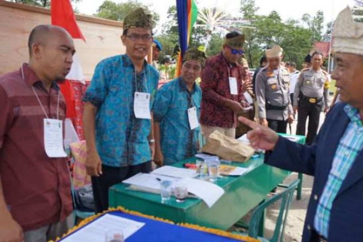 Ribuan Warga Riau Kompleks Gunakan Hak Suara di Pilkada Riau 2018