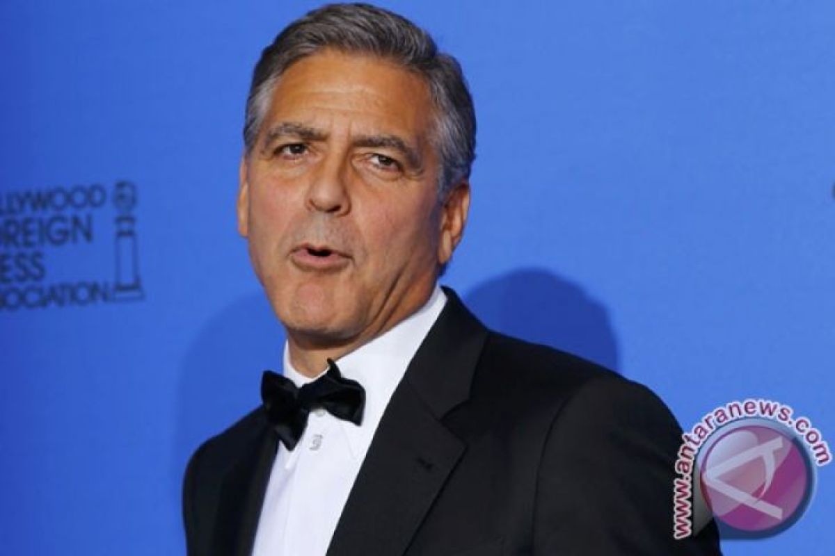 George Clooney diperbolehkan keluar RS pasca kecelakaan