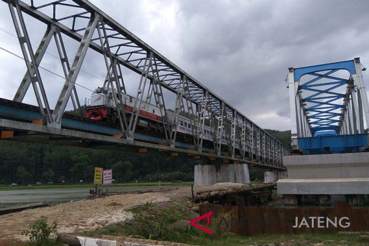 Jalan nasional Sumpiuh-Tambak bakal ditutup sementara