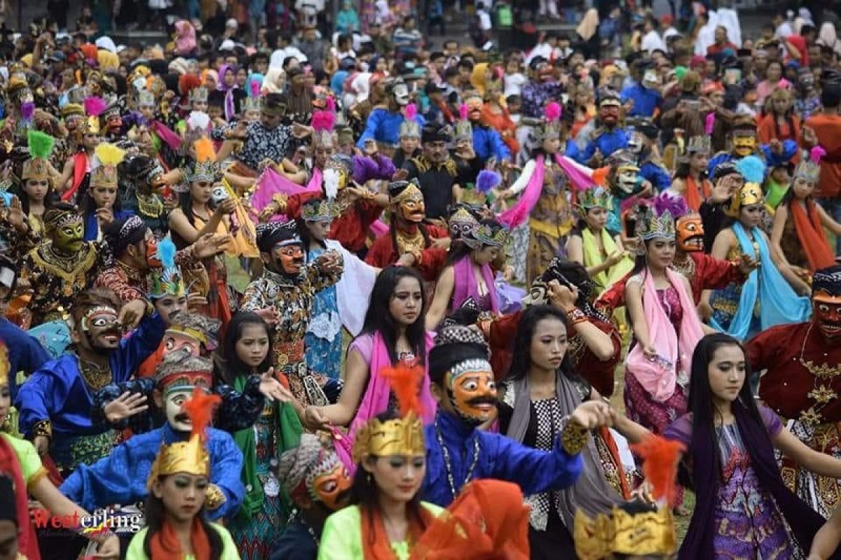 5.000 pelajar menari lengger pada ultah Wonosobo