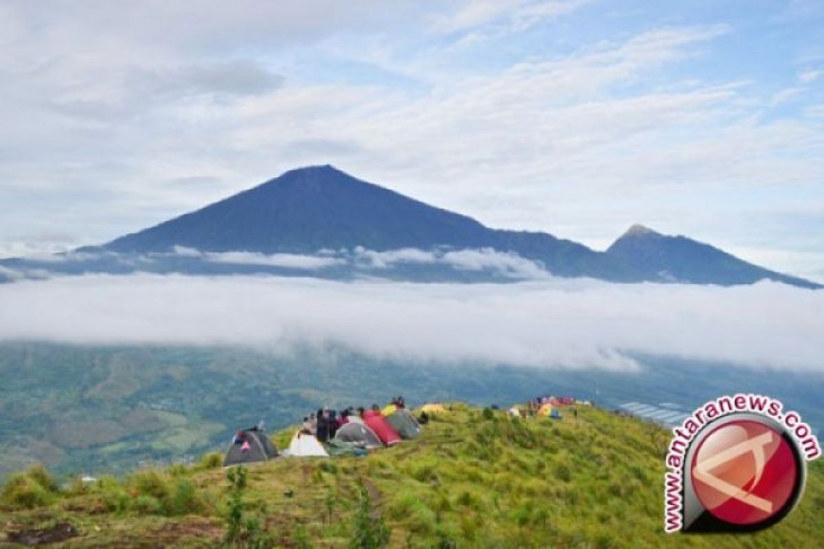 Pendapatan Taman Nasional Rinjani lampaui target 2018