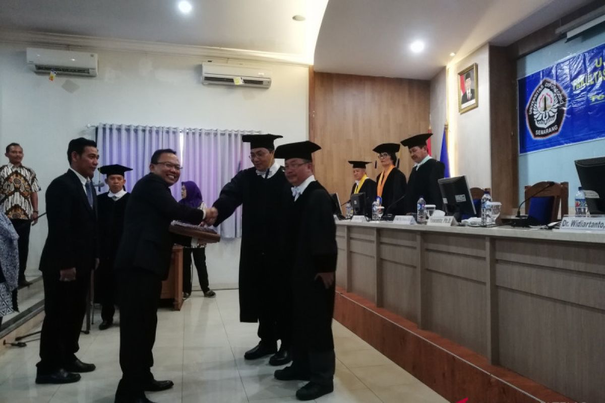 Ketua IJTI raih doktor dari penelitian UMKM batik