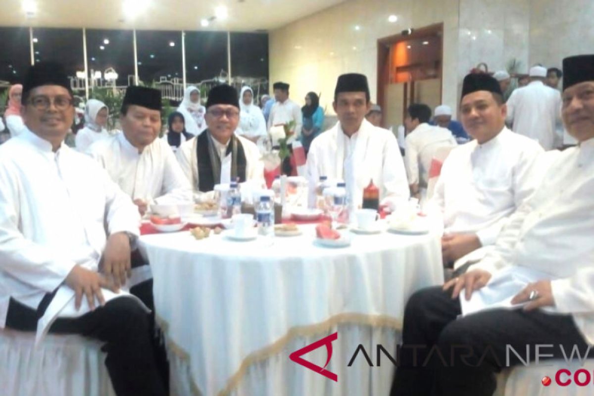 Pusat Kajian Mazhab Syafi'i di Padang Pariaman diresmikan ustadz Abdul Somad