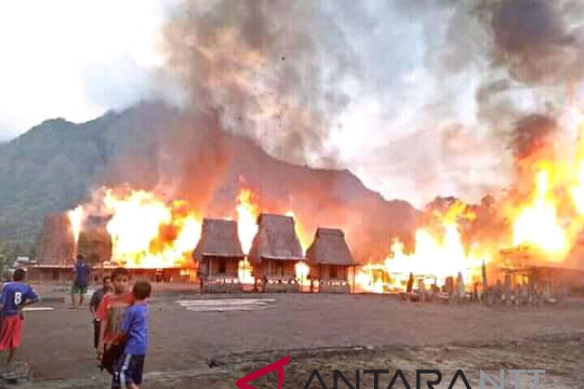 Dispar NTT ajak BUMN bantu kampung adat