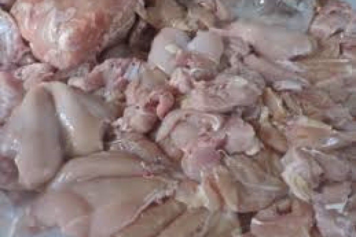 Harga daging ayam di Biak melonjak drastis