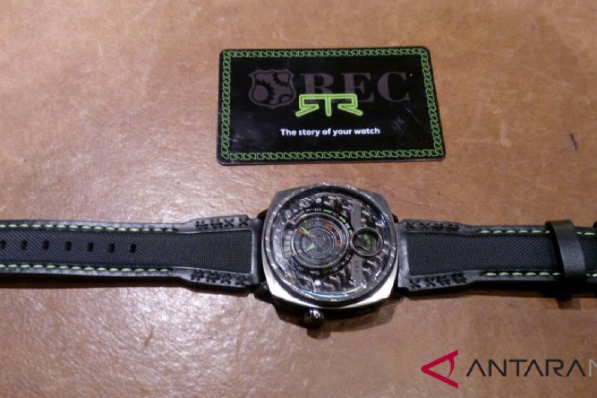 REC Watch umumkan produk jam tangan baru P-51 RTR