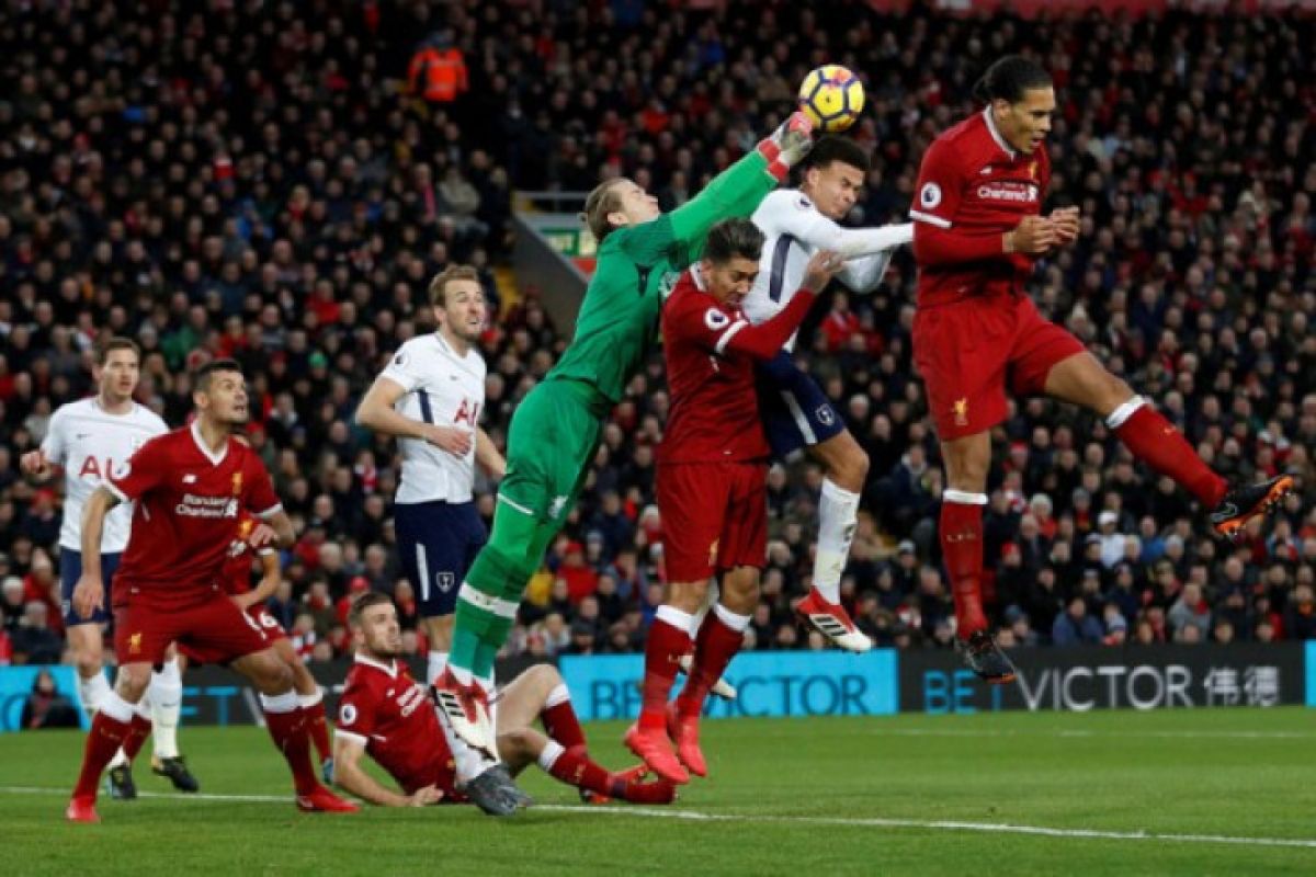 Kiper Liverpool Loris Karius resmi dipinjamkan ke Union Berlin