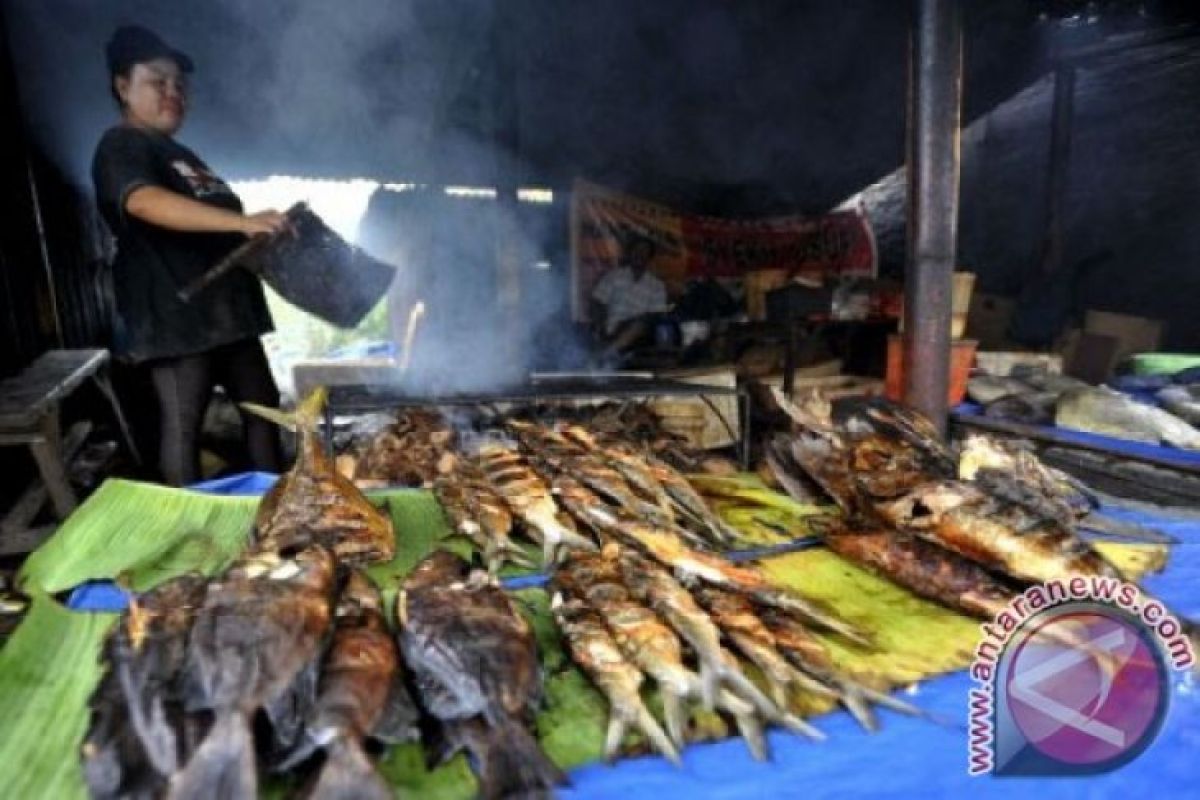 Kuliner ikan di Manado angkat kearifan Minahasa