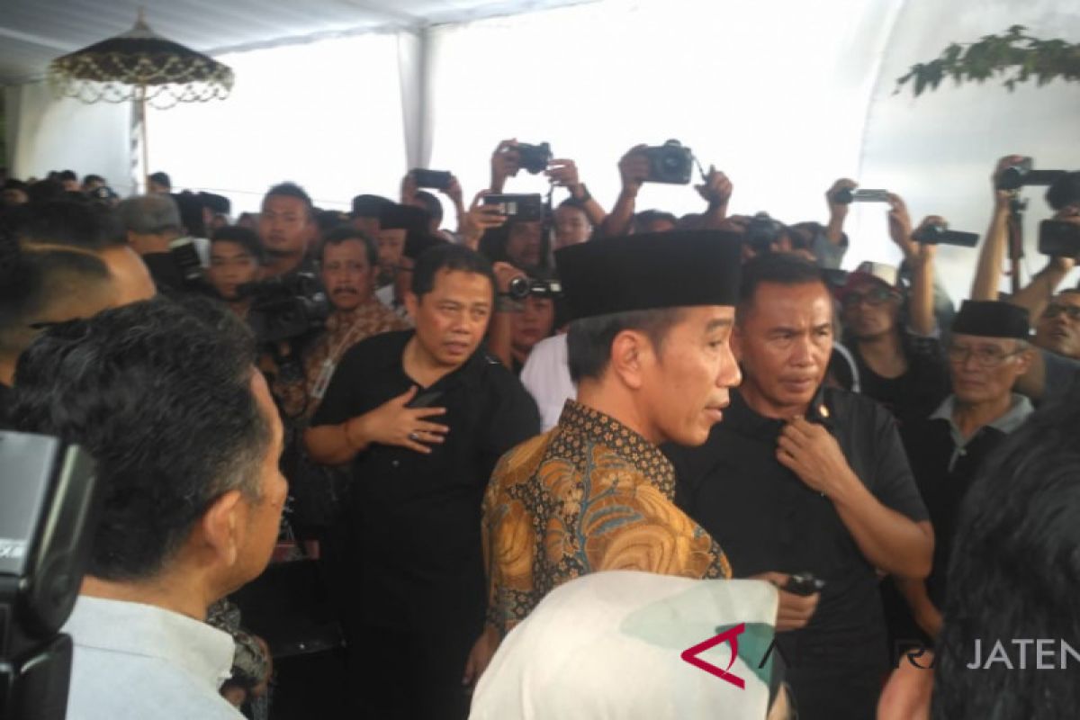 Presiden melayat adik ipar di Solo