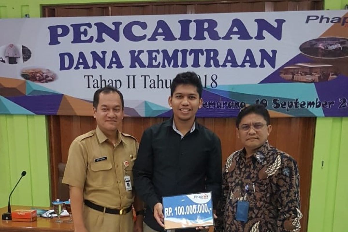 Phapros salurkan dana kemitraan Rp1,2 miliar