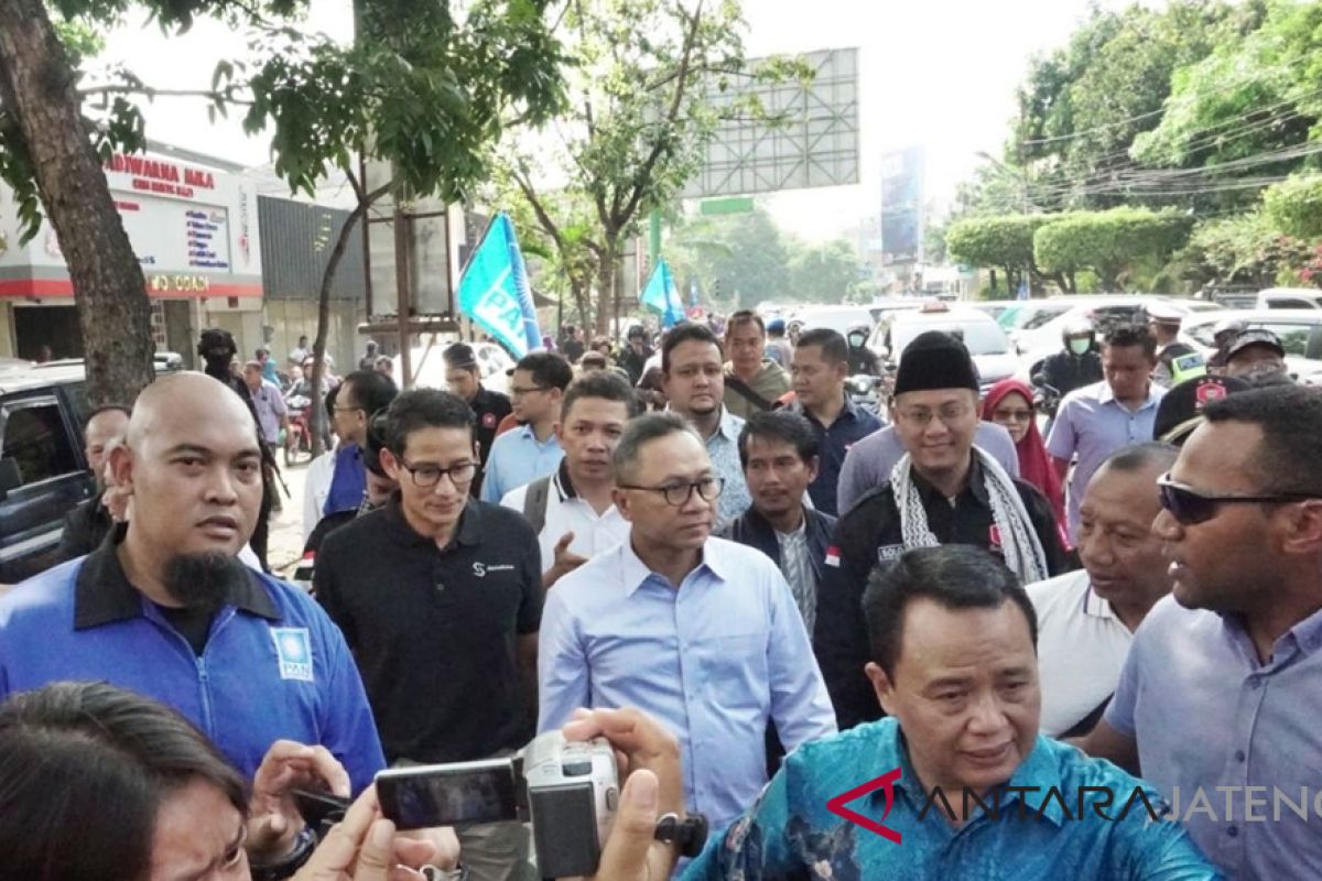 Sandiaga bersama Zulkifli cicipi kuliner Solo