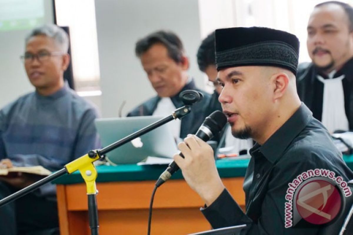 Ahmad Dhani jalani sidang vonis pada senin siang