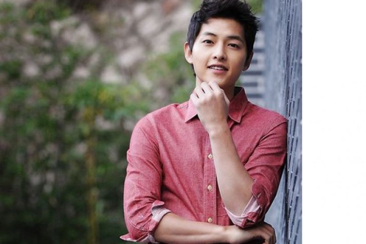 Song Joong-ki akan main di film bergenre fiksi ilmiah "Lightning Ship"