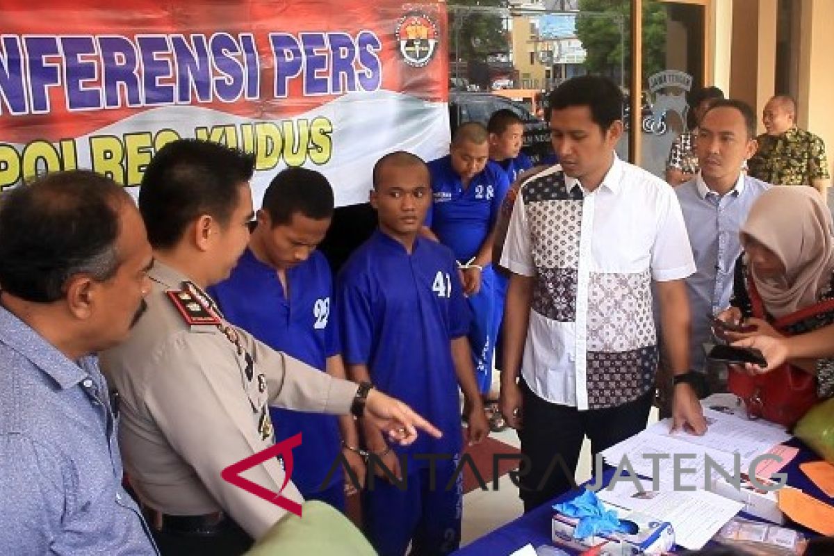 Dua tersangka penusukan di Balai Desa Jojo Kudus ditangkap