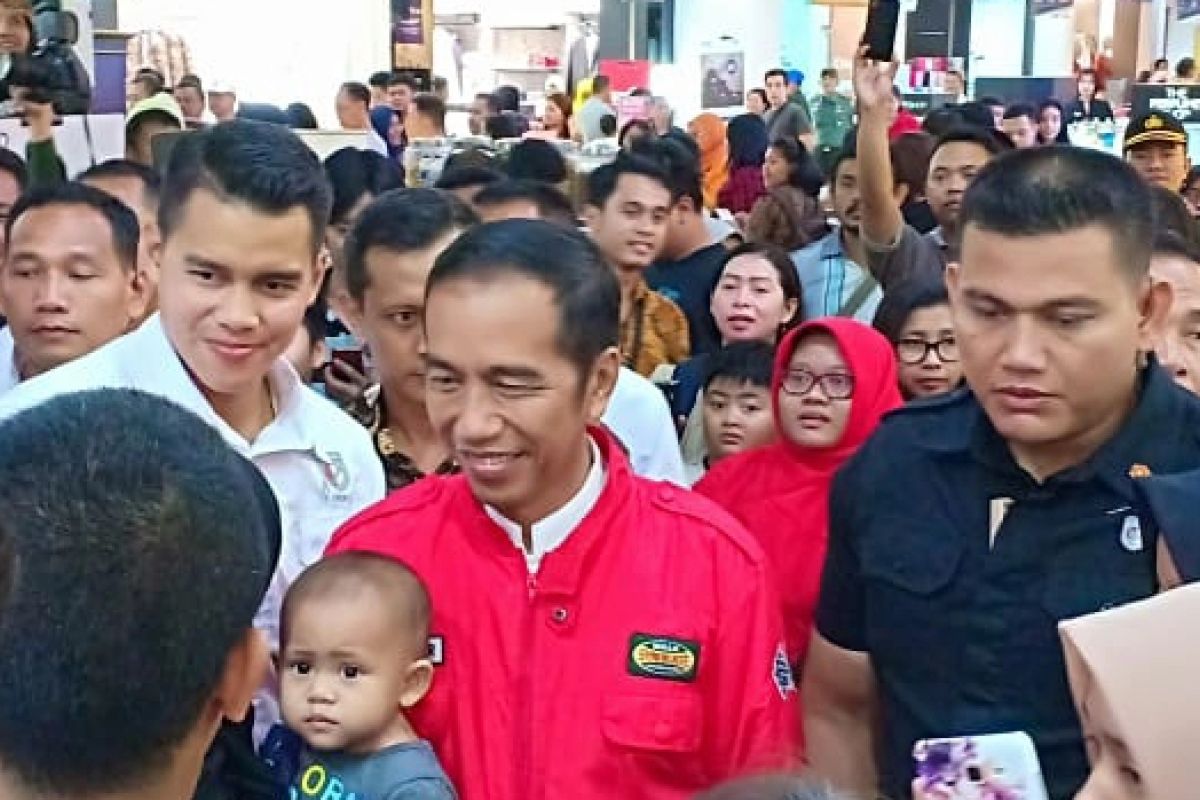 Presiden mendadak kunjungi mal di Semarang