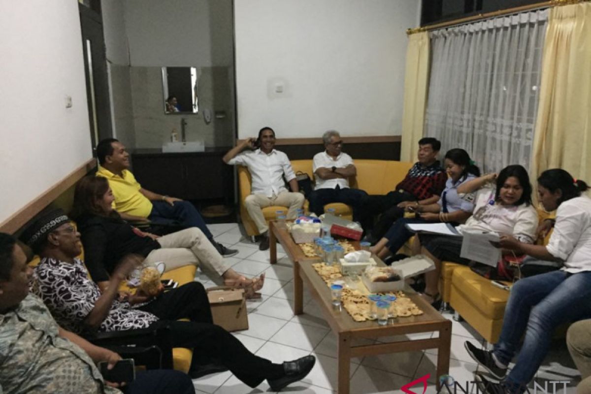 Goyang Zumba dan Tobelo warnai pesta Golkar NTT