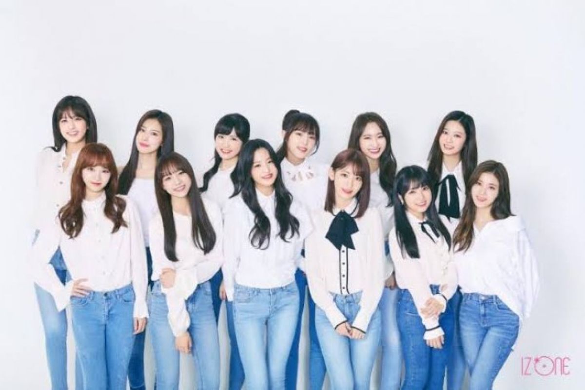 Posisi TWICE sebagai girl group terlaris tergantikan oleh IZONE