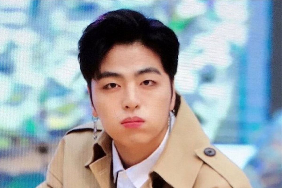 Junhoe iKON berjanji tak akan melakukan kesalahan pada penggemar