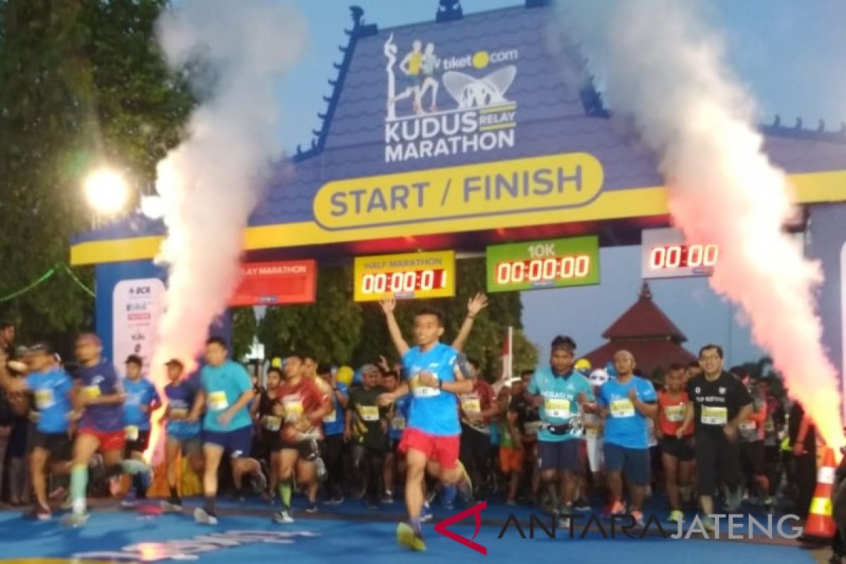 Pelari asal Jawa Timur juara Kudus Relay Marathon 2018