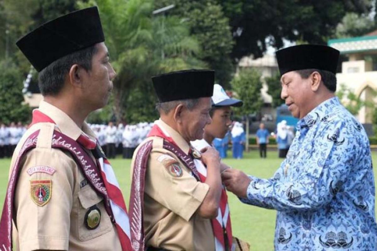 Sejumlah penghargaan diserahkan pada Hari Kopri Kota Magelang