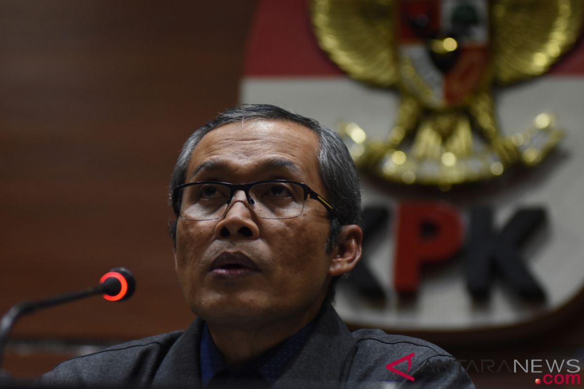 Wakil Ketua KPK Alex gugat larangan pimpinan KPK berhubungan dengan tersangka