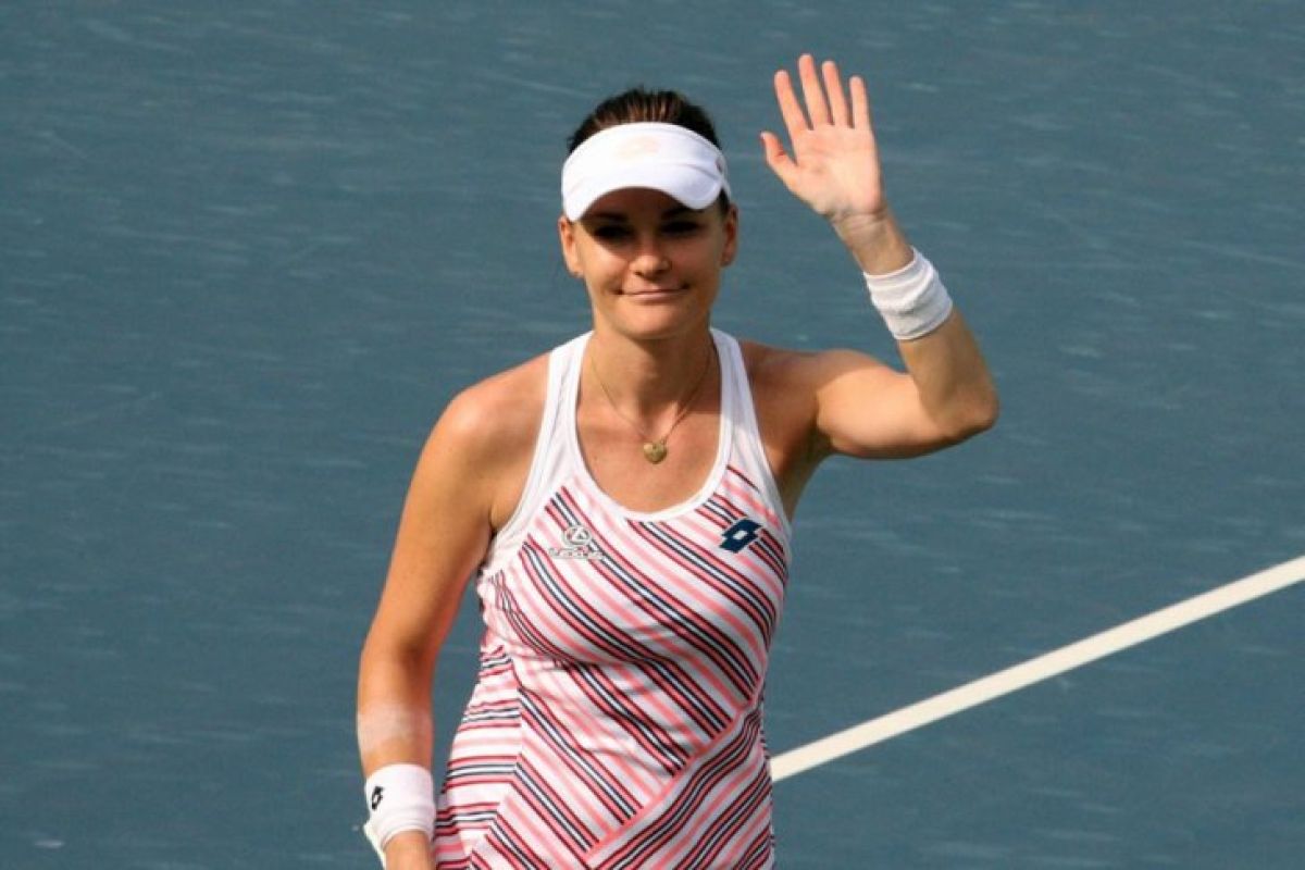 Radwanska umumkan gantung raket