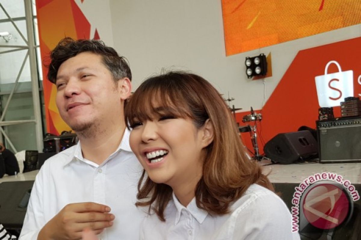 Gisella gugat cerai Gading karena percekcokan