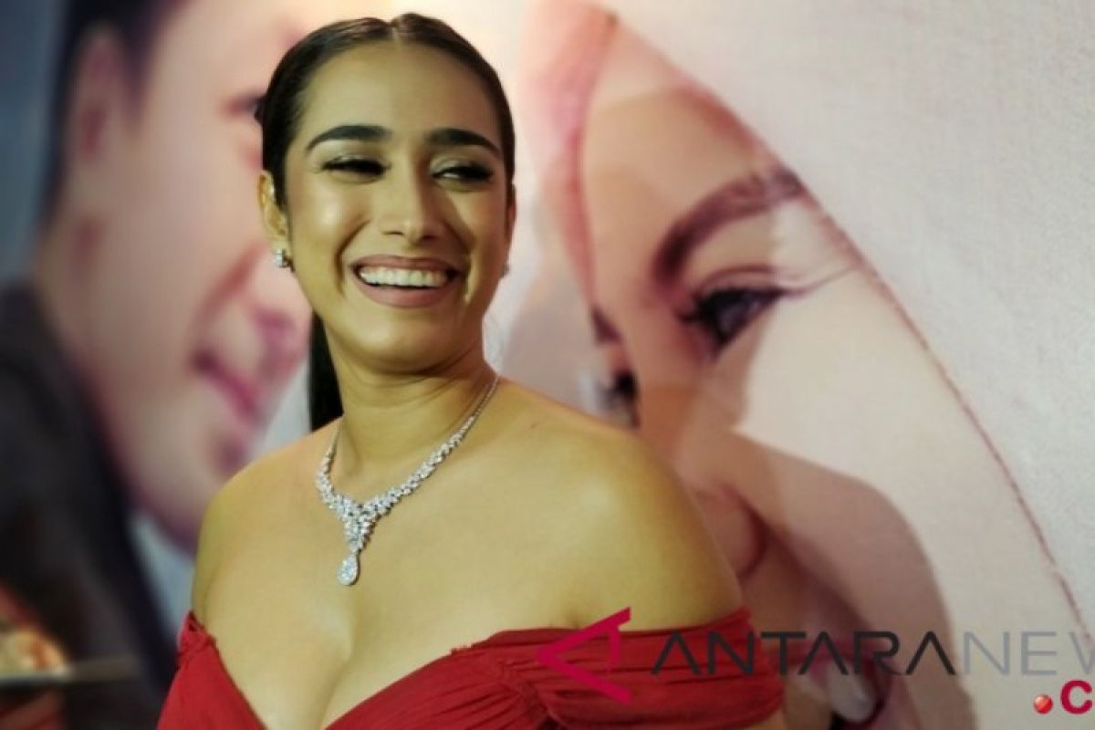 Anak sudah dapat ditinggal, Alexandra Gottardo kembali bermain film