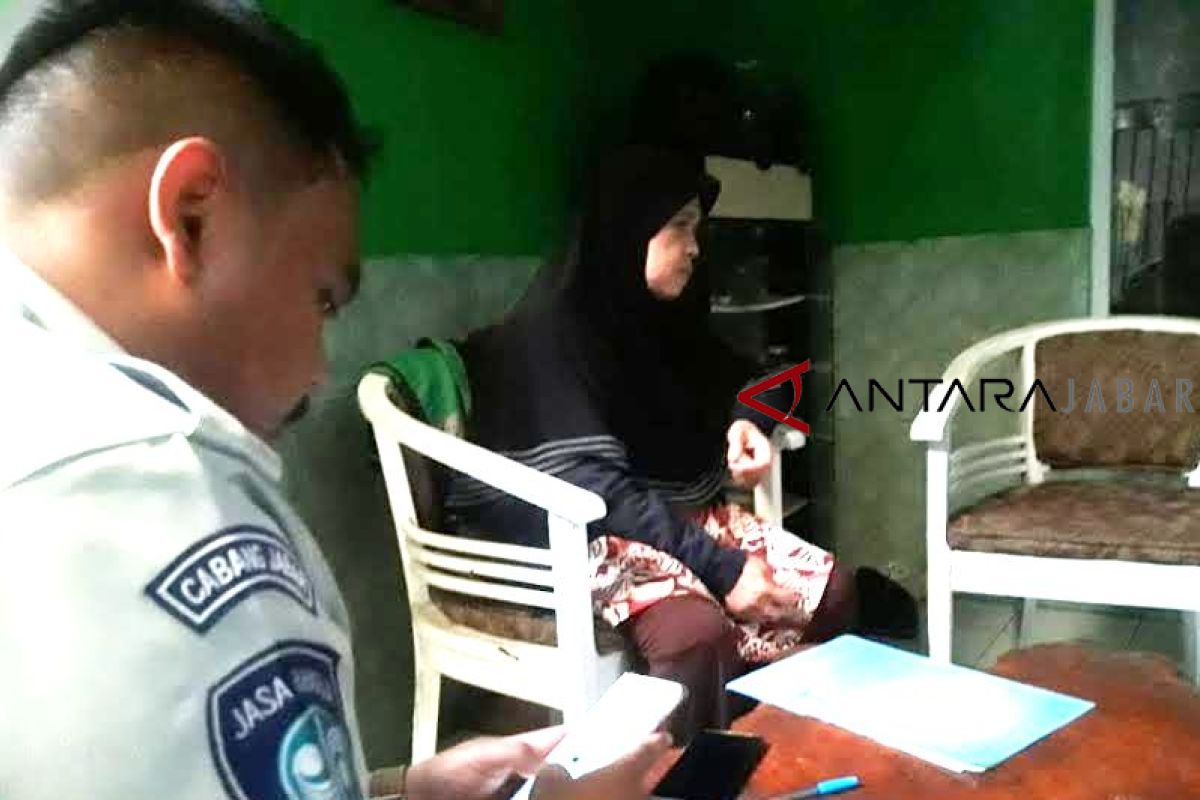 Isak tangis keluarga iringi pemakaman Wahyu Susilo