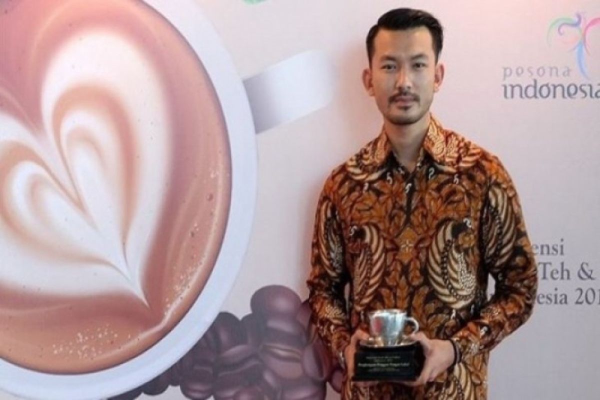 Rio Dewanto mengaku terbebani saat mainkan sosok Rangga