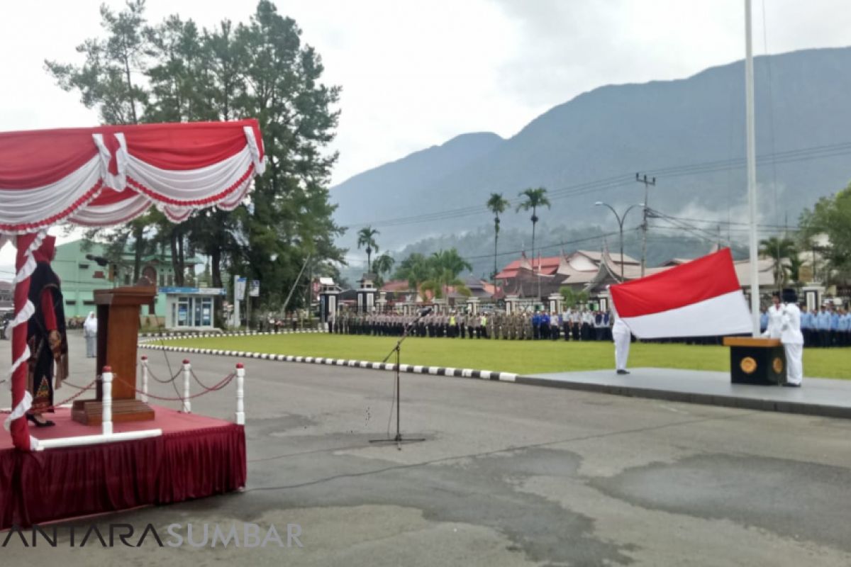 Bupati Pasaman meradang, personel Pol PP dihukum Lari