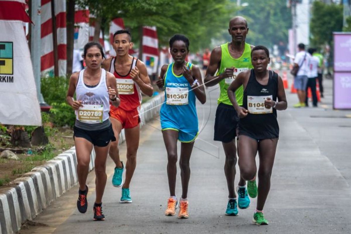 Pelari top nasional dan mancanegara bersaing dalam Semarang 10K