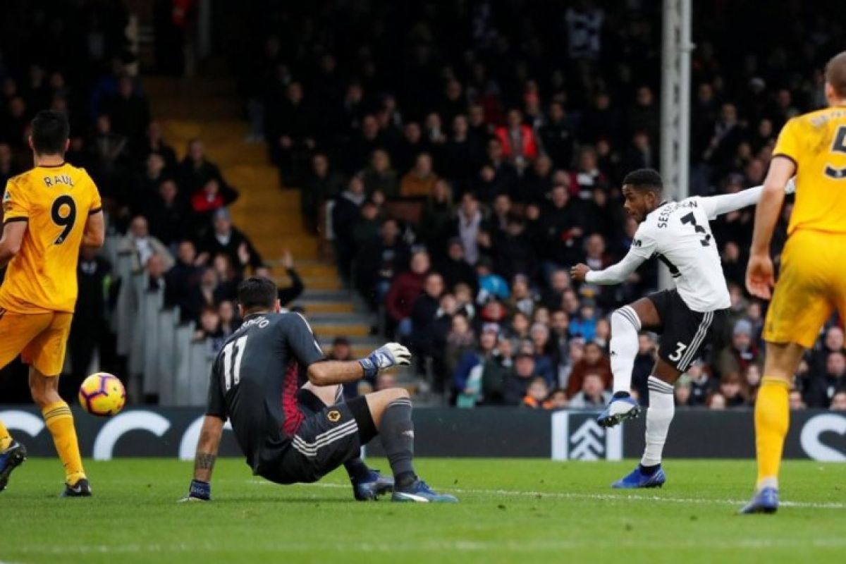 Diimbang Wolverhampton, Fulham tak kunjung menang lagi di bawah Ranieri