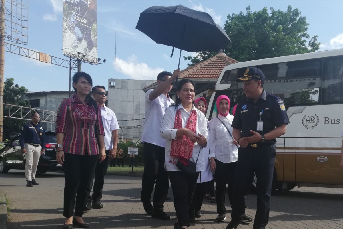 Iriana Jokowi disambut keroncong di Lawang Sewu