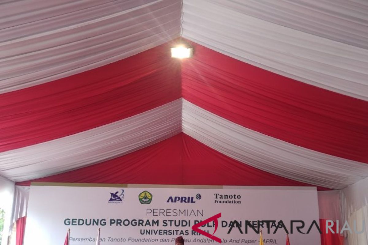 Menristek Dikti Dorong Unri Dirikan Prodi Untuk Industri Kertas