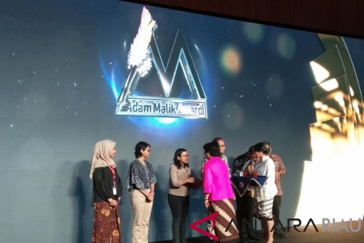 ANTARA terima penghargaan Adam Malik Award kategori media online terbaik