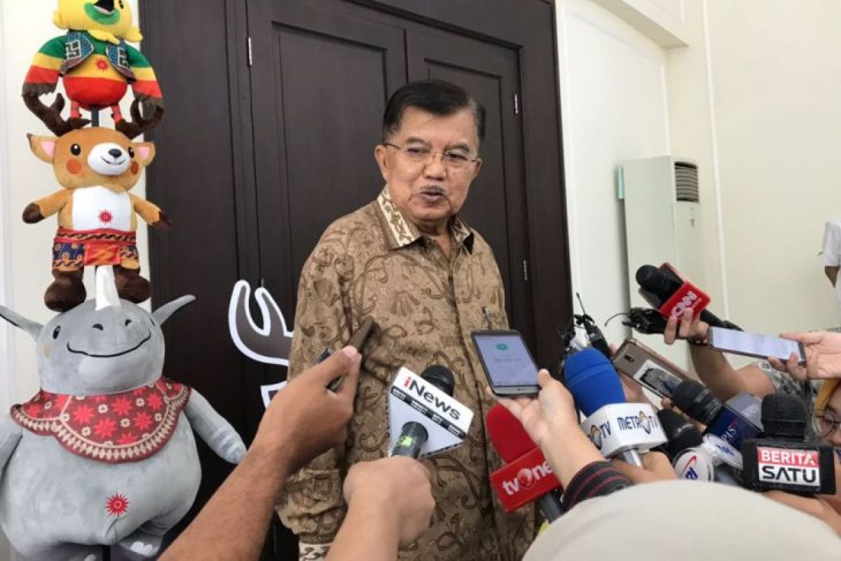 Perlu kaji ulang kebijakan gaji pengangguran, kata Jusuf Kalla