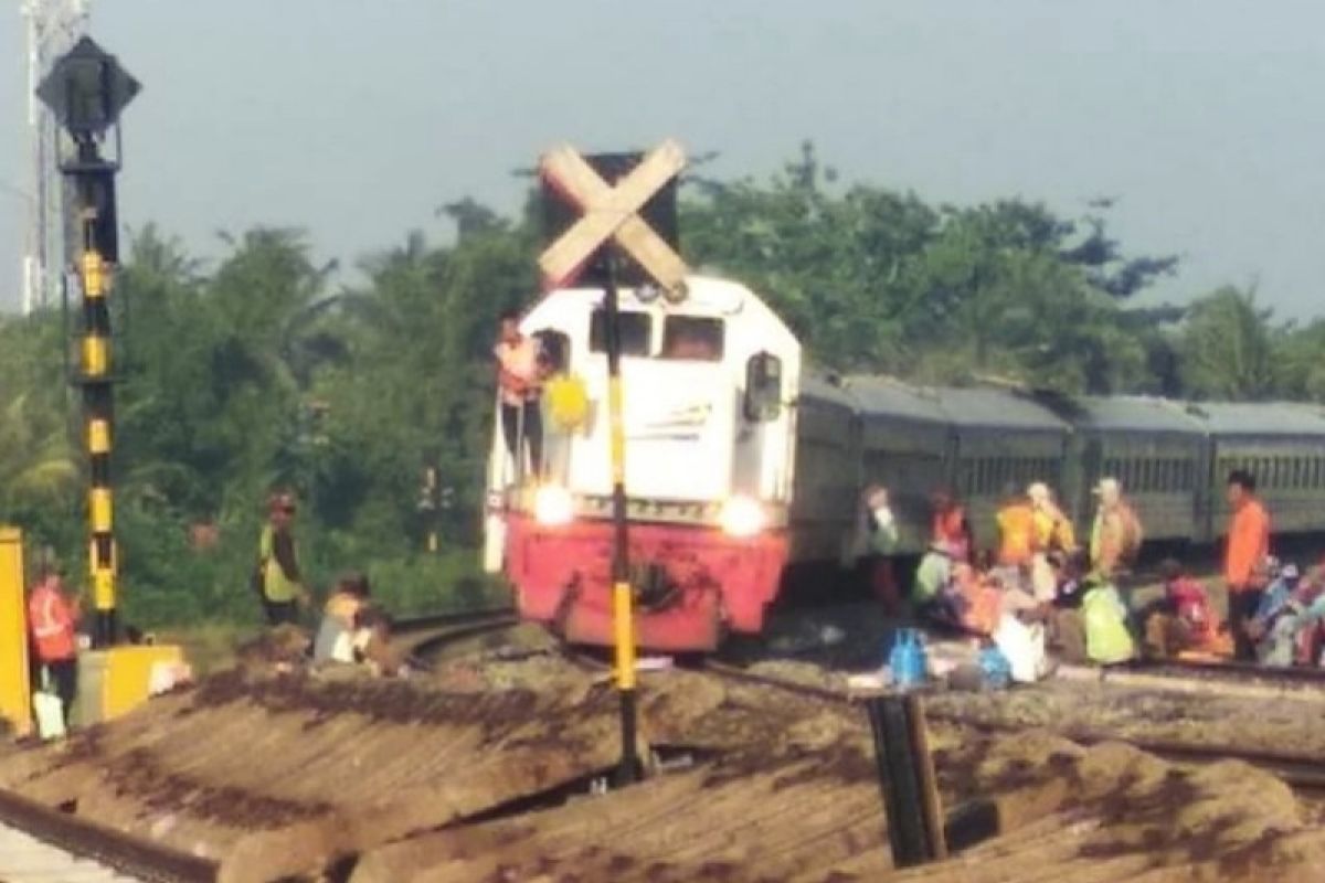 DJKA uji coba jalur rel ganda Kroya-Randegan-Kebasen