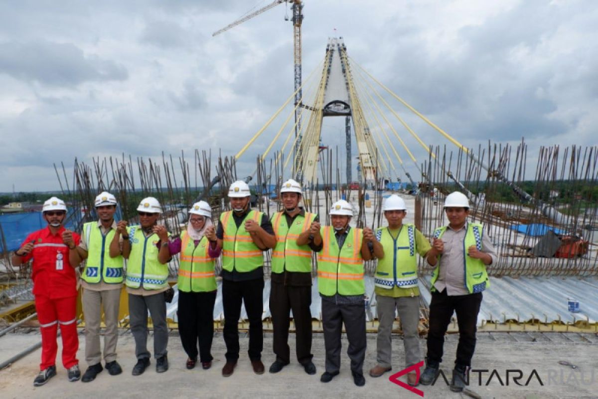 Uji Beban Februari, Jembatan Siak IV  bisa digunakan Maret 2019