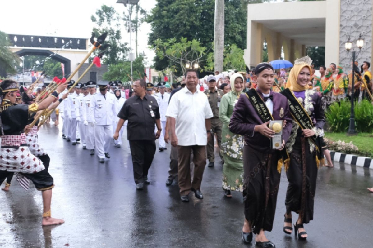 Wali Kota Magelang ajak warga kurangi sampah plastik