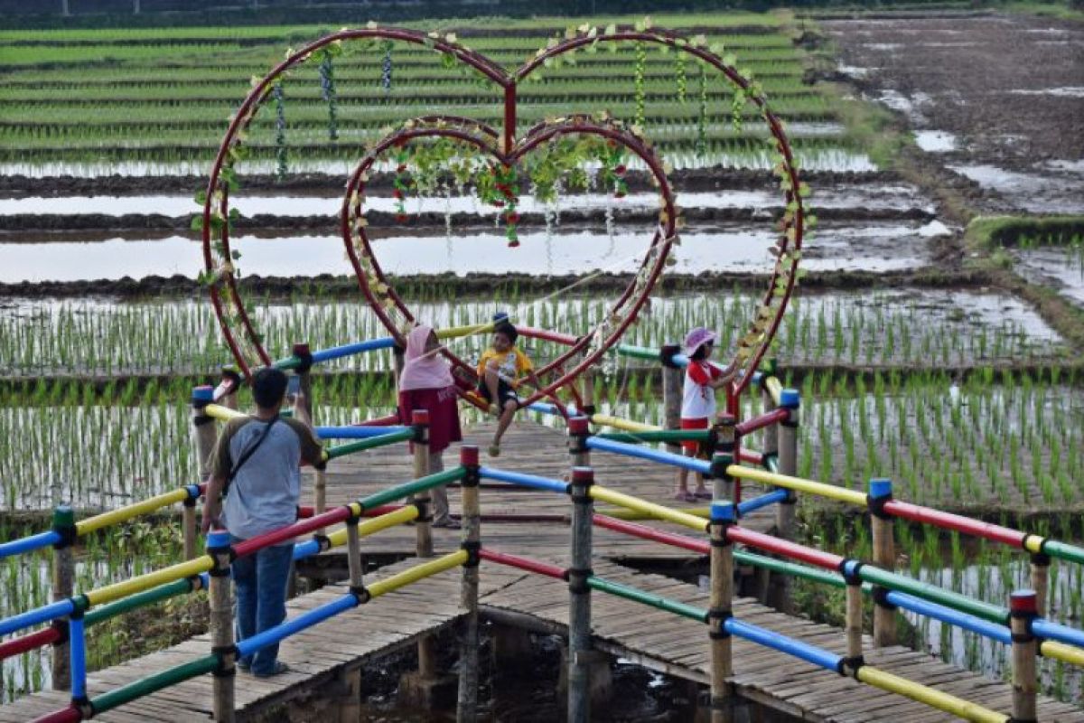 Desa wisata di Jawa Tengah diminta lakukan simulasi  normal baru