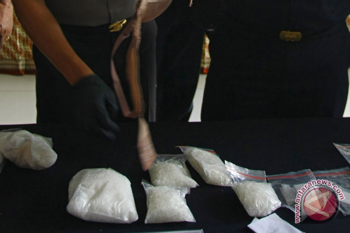 Polisi gagalkan penyelundupan 15 kilogram sabu asal Malaysia