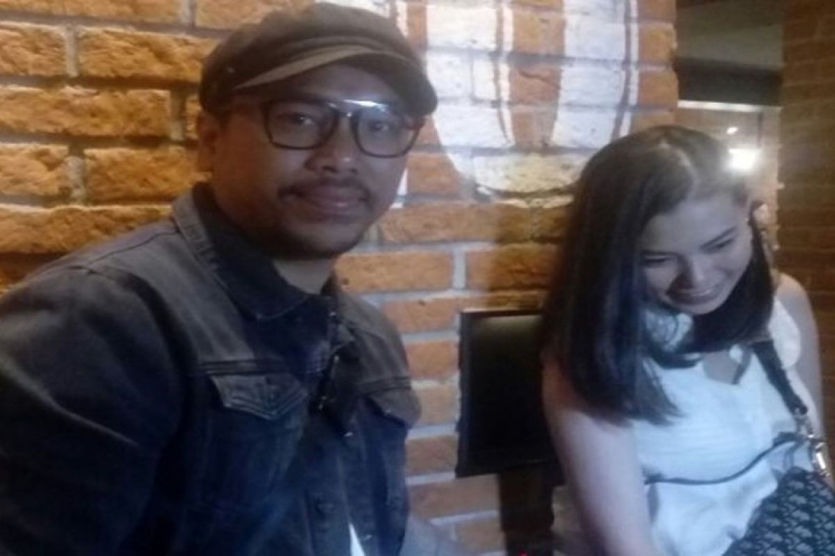 Anak diajak berpergian jauh, Sammy Simorangkir dan istri tak cemas