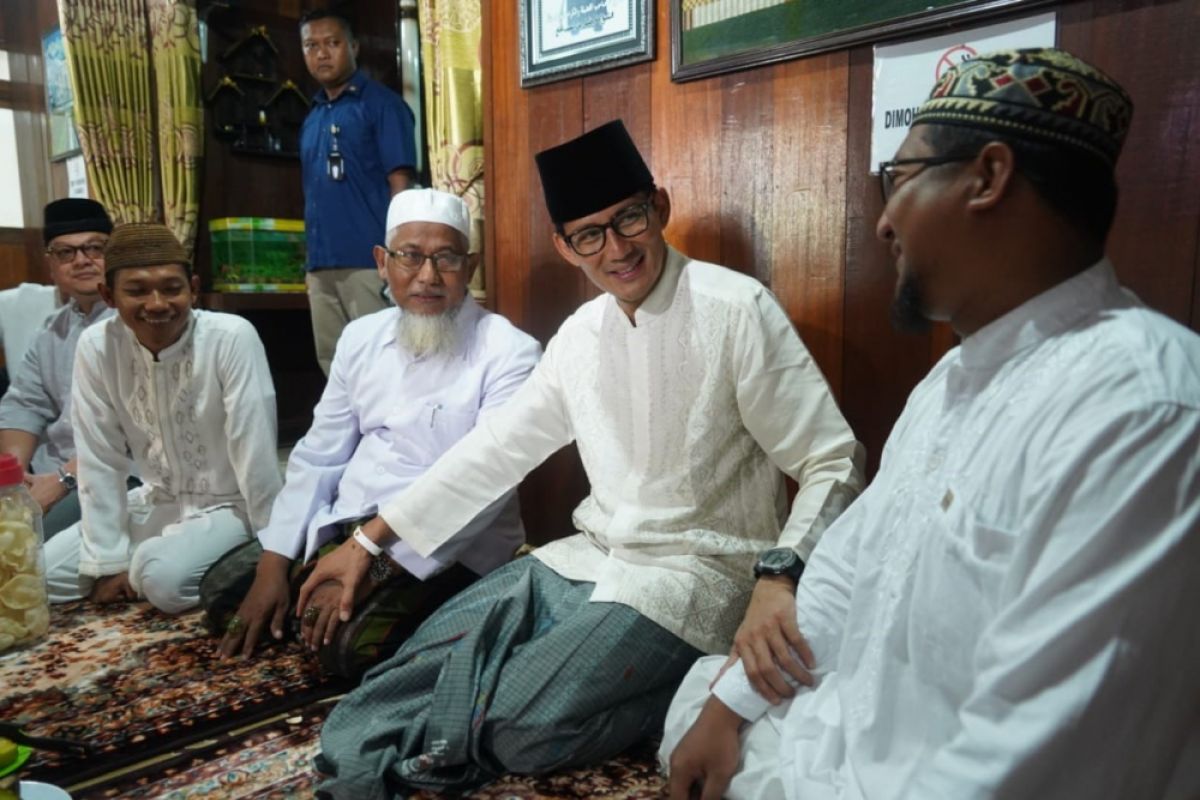 Sandiaga silaturahim ke Ponpes Roudlotul Chuffadh Demak