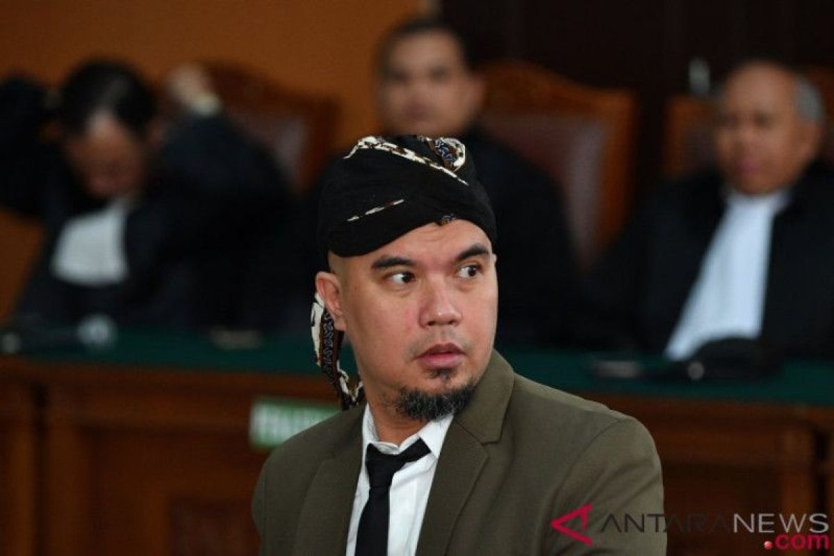 Ahmad Dhani Didakwa Pasal Pencemaran Nama Baik