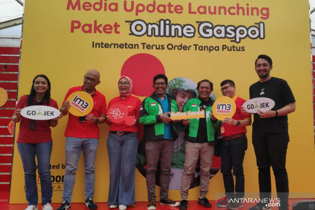 GOJEK-IM3 Ooredoo jual paket internet murah untuk driver